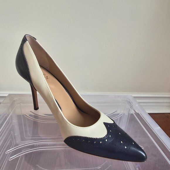 Ralph Lauren Pumps, Size 9, White/Navy Leather, All Leather - Picture 3 of 11